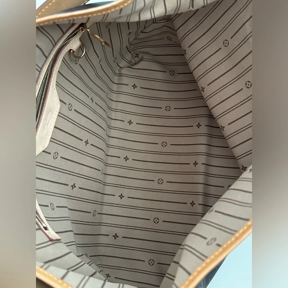 LOUIS VUITTON Monogram Delightful PM- used like new - Picture 4 of 16